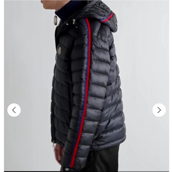 MONCLER
Quilted Shell Down Jacket. Size:4 XL - Picture 4 of 9